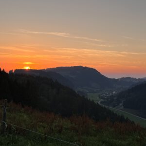 Sonnenuntergang im Missener Tal auf der Juget Alpe